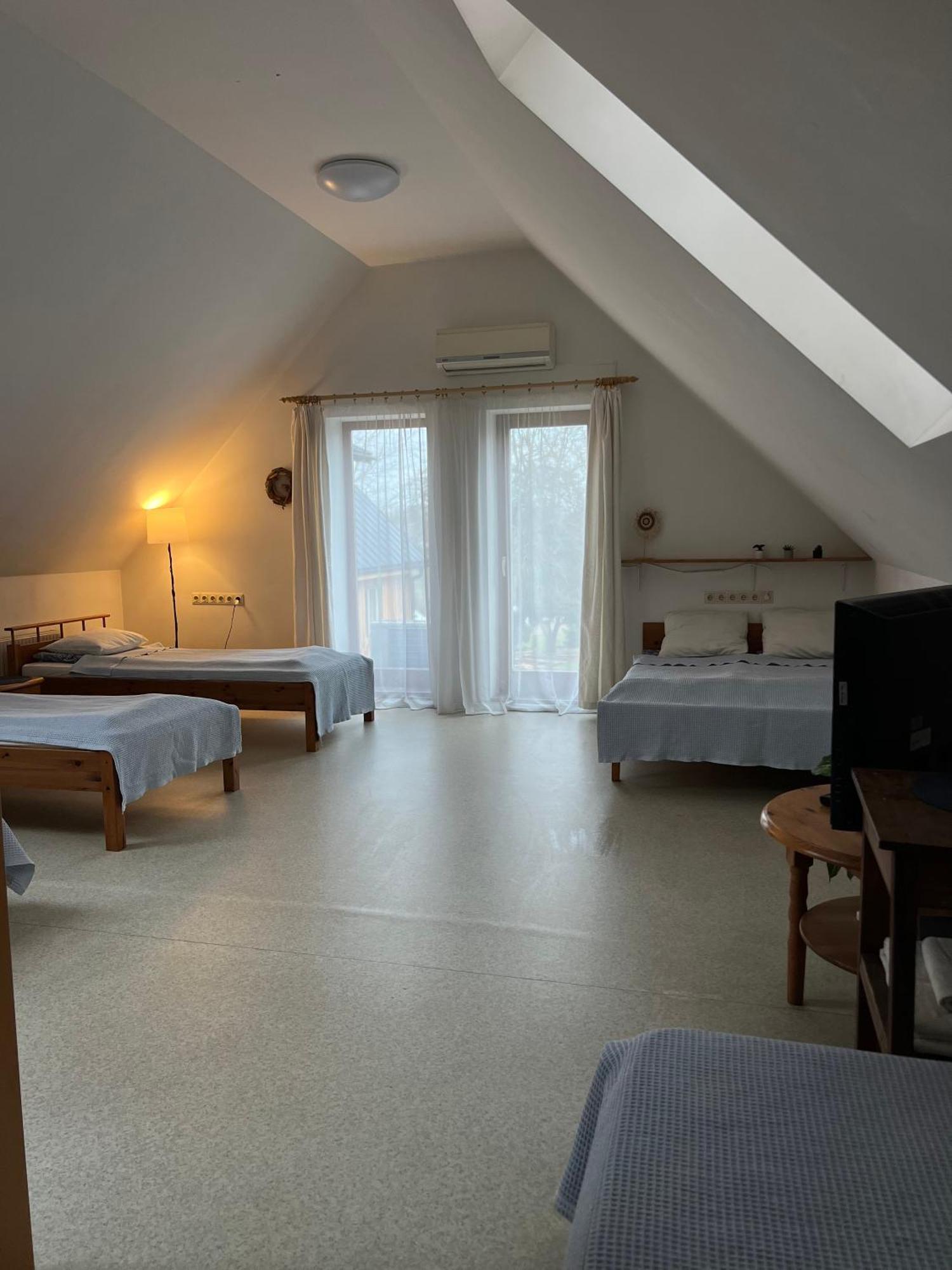 Maza Kapa Hotel Koknese Bagian luar foto